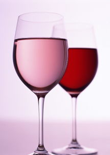 酒水西餐飲食飲品大全 從啤酒紅酒到烈酒甜味，優質素材盡在掌握